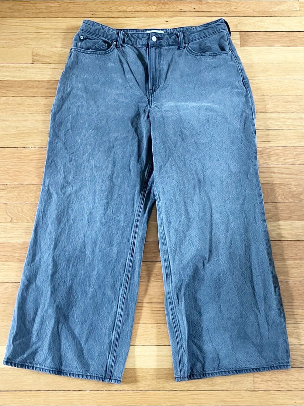 Abercrombie & Fitch Grey Black Denim Curve Love High Rise Wide Leg Jean 33